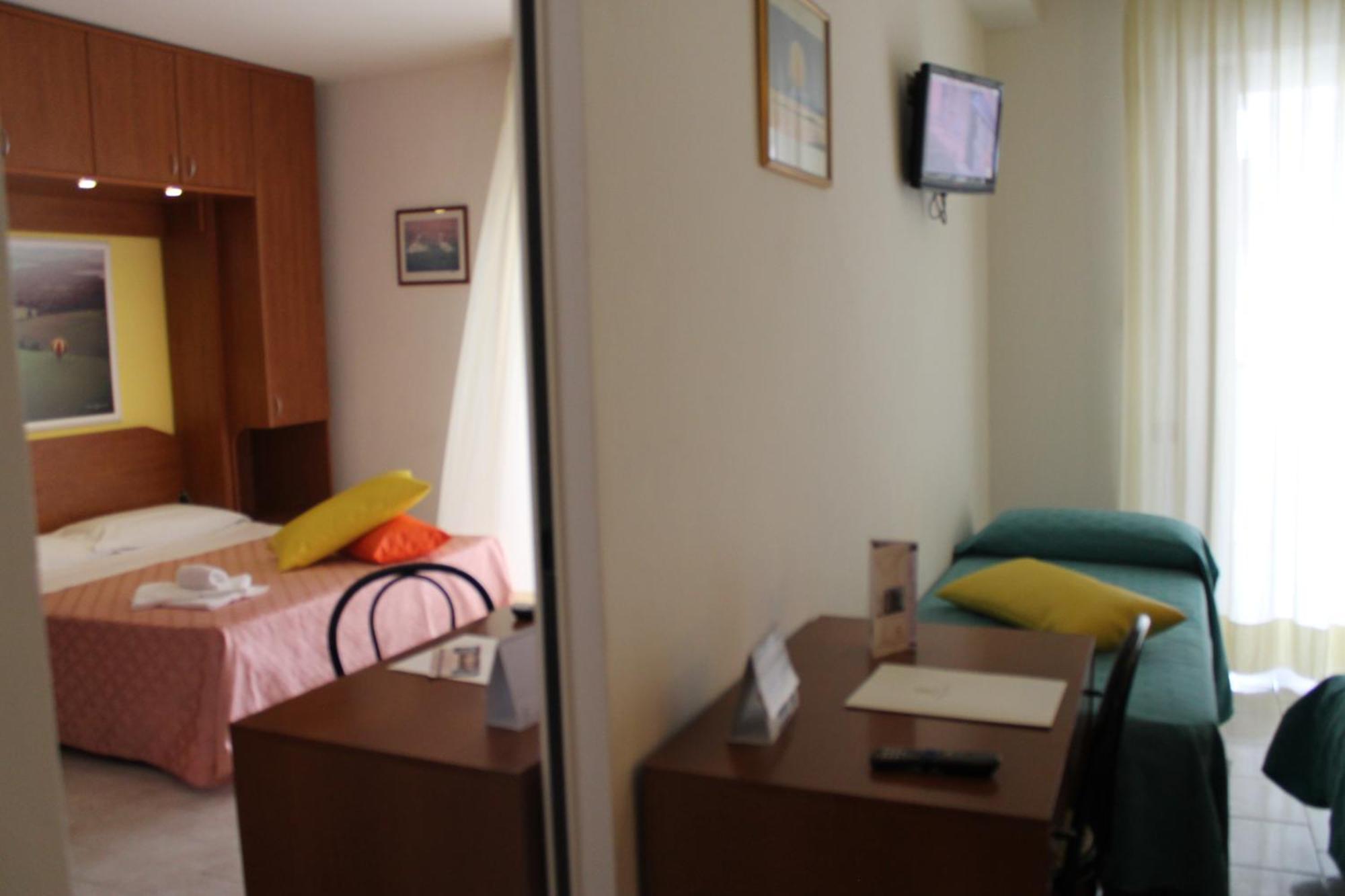 Hotel Villa Truentum Martinsicuro Pokój zdjęcie