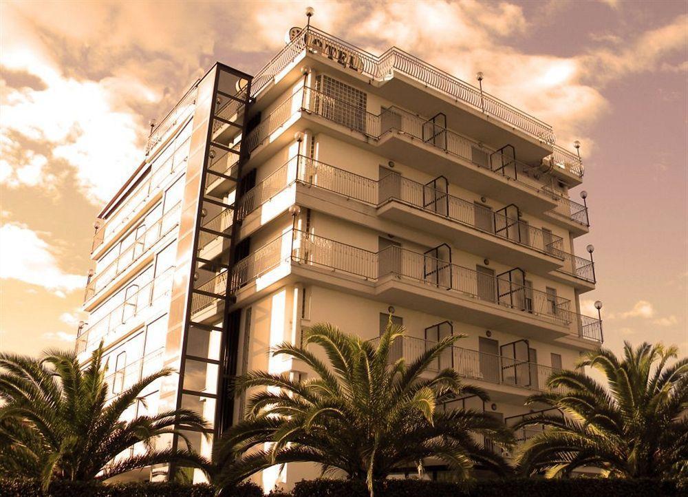 Hotel Villa Truentum Martinsicuro Zewnętrze zdjęcie