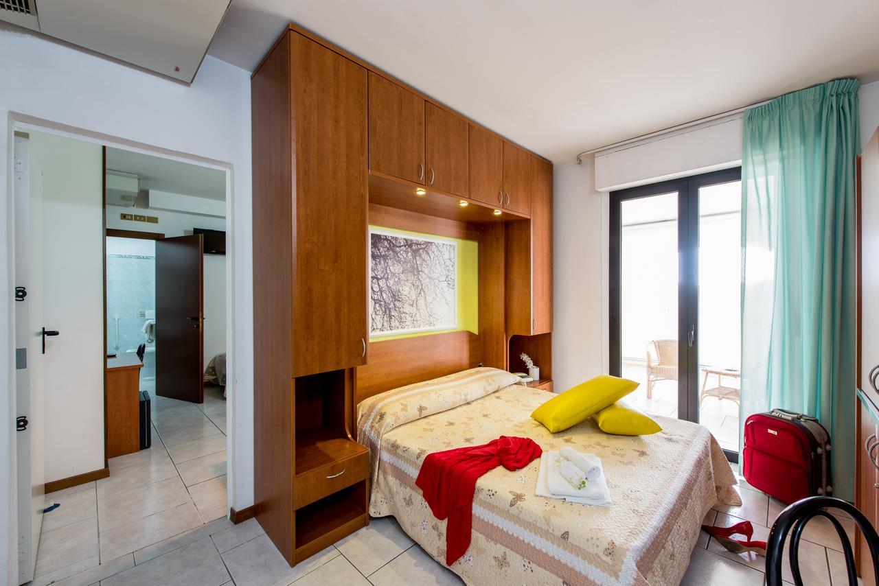 Hotel Villa Truentum Martinsicuro Zewnętrze zdjęcie